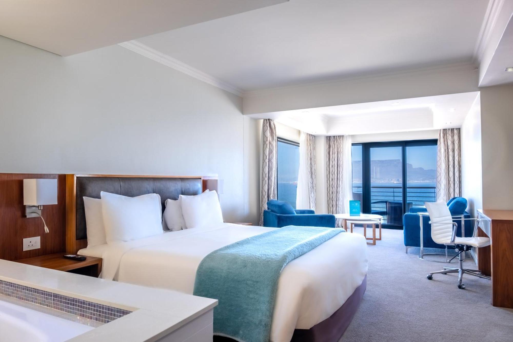 Blaauwberg Beach Hotel Блаубергстранд Экстерьер фото