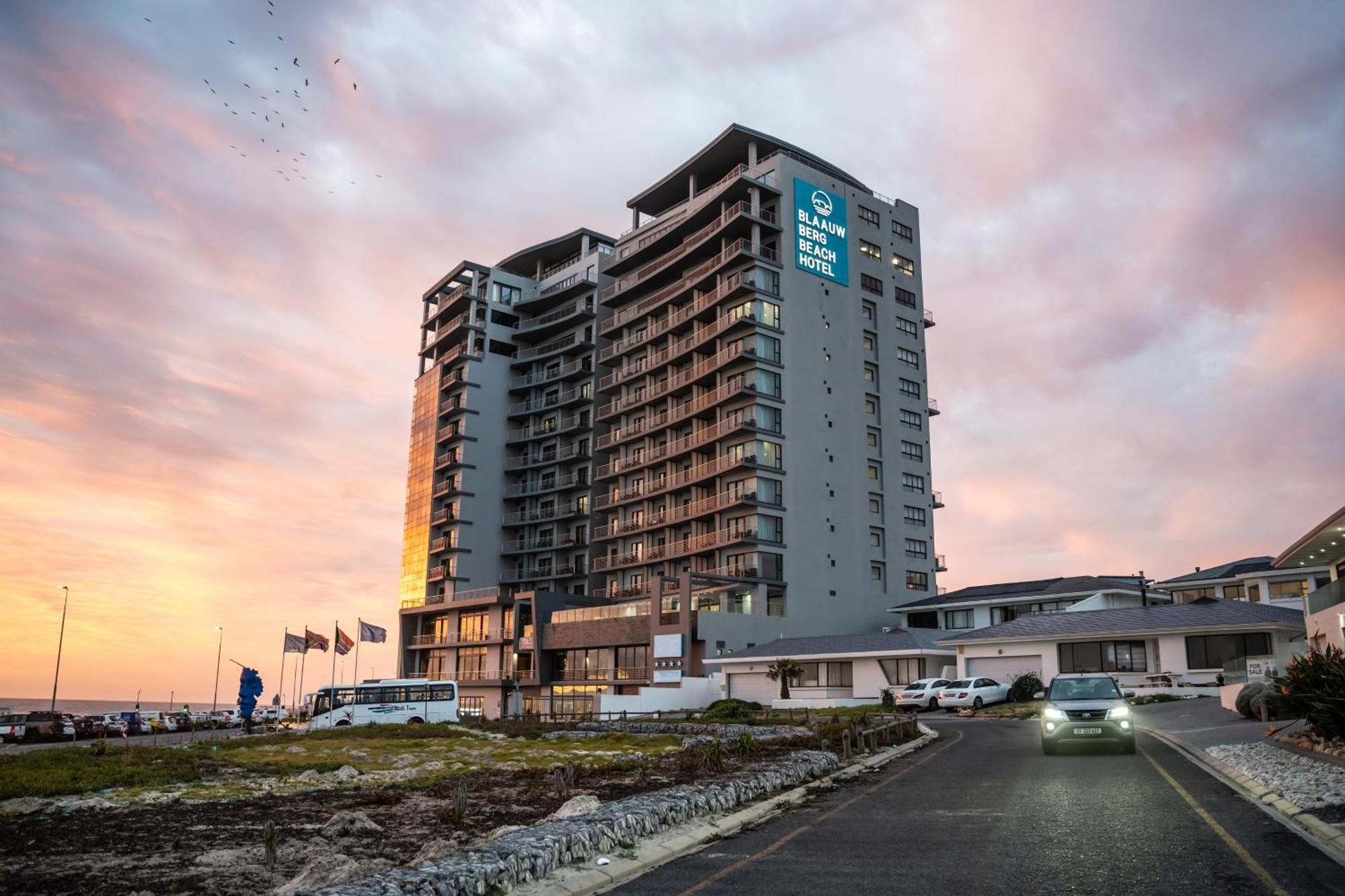 Blaauwberg Beach Hotel Блаубергстранд Экстерьер фото