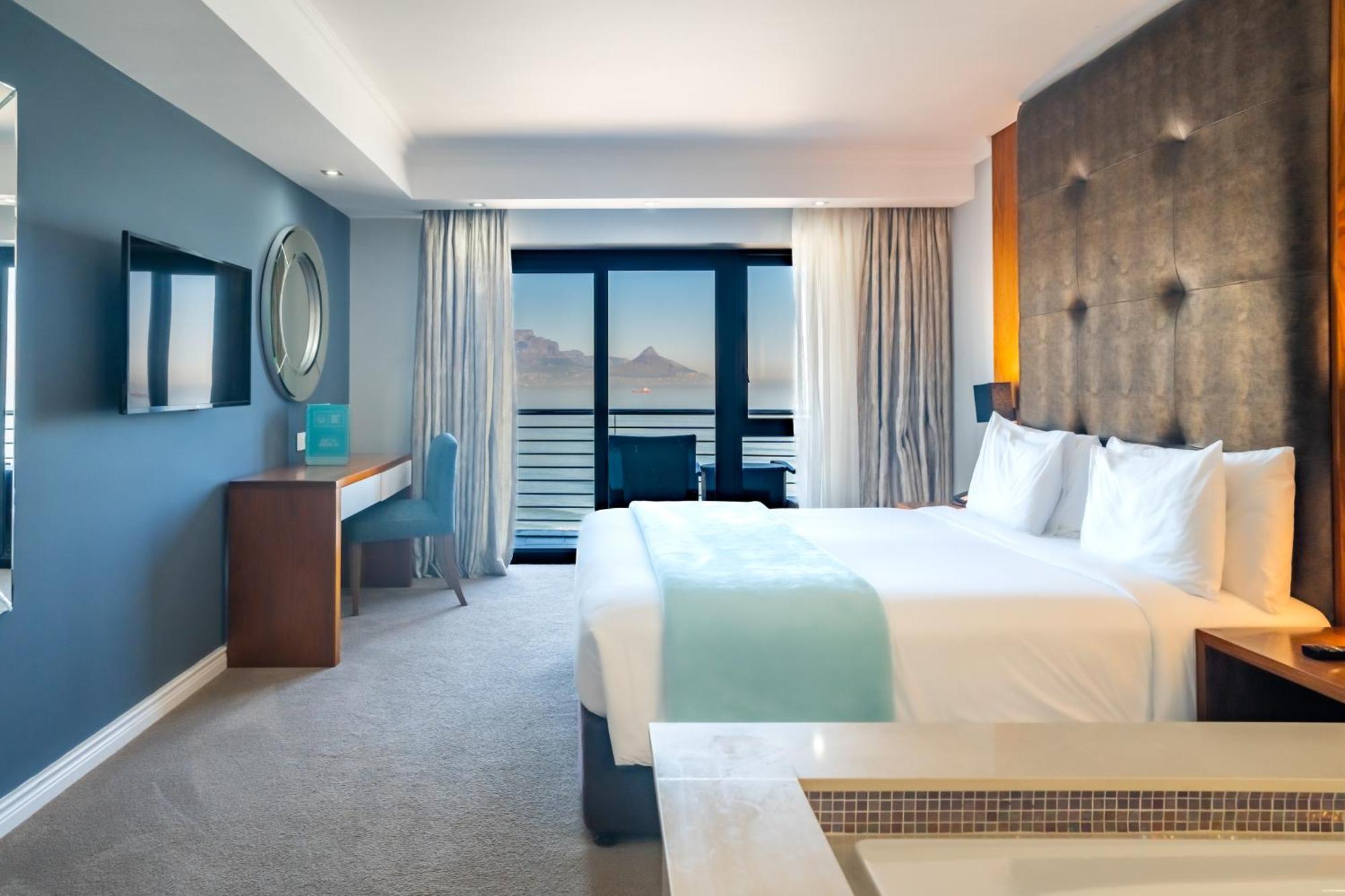 Blaauwberg Beach Hotel Блаубергстранд Экстерьер фото