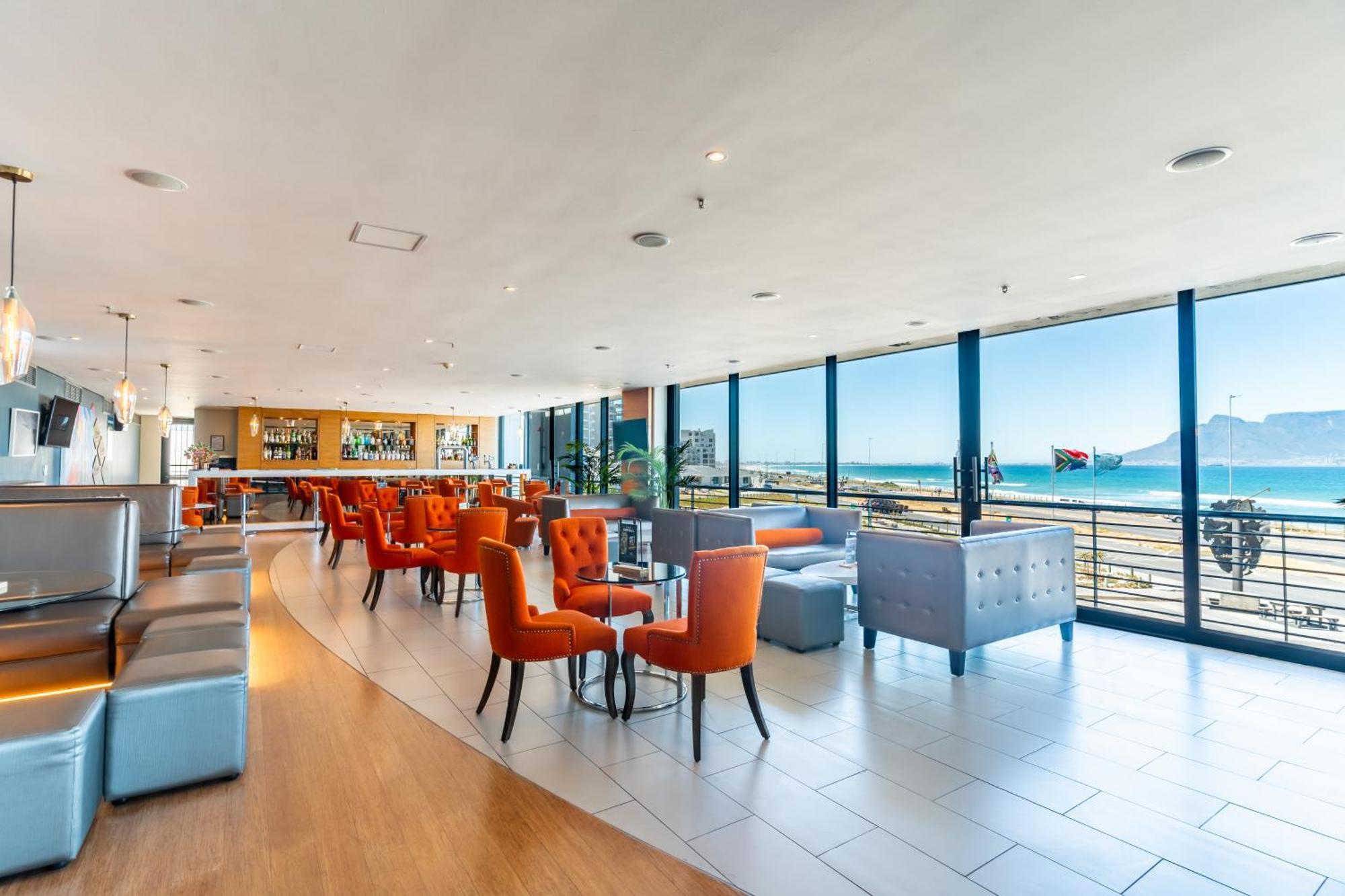 Blaauwberg Beach Hotel Блаубергстранд Экстерьер фото