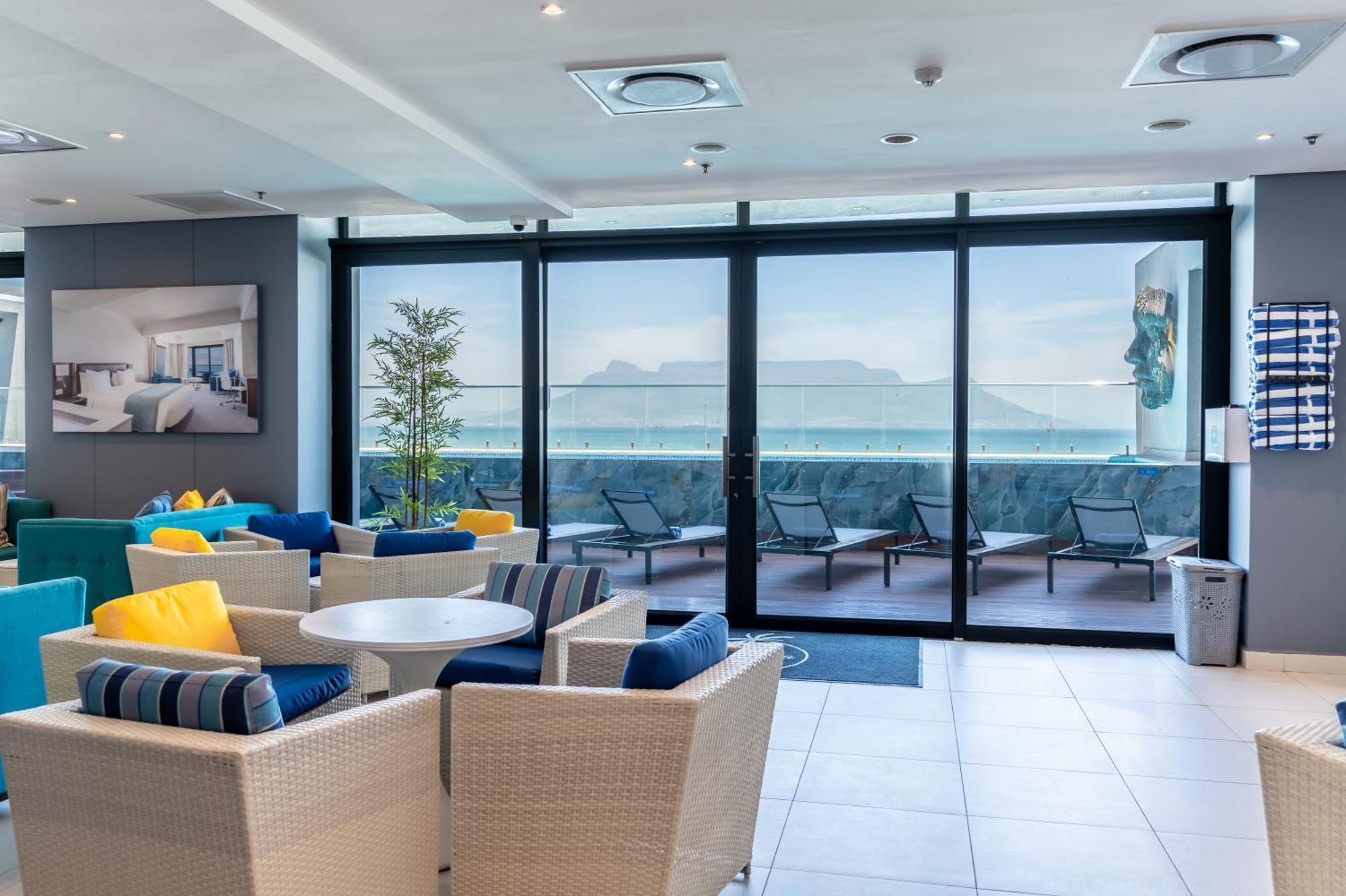 Blaauwberg Beach Hotel Блаубергстранд Экстерьер фото